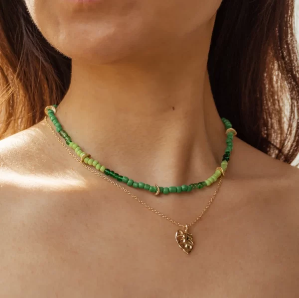 women's handmade green seed bead necklace